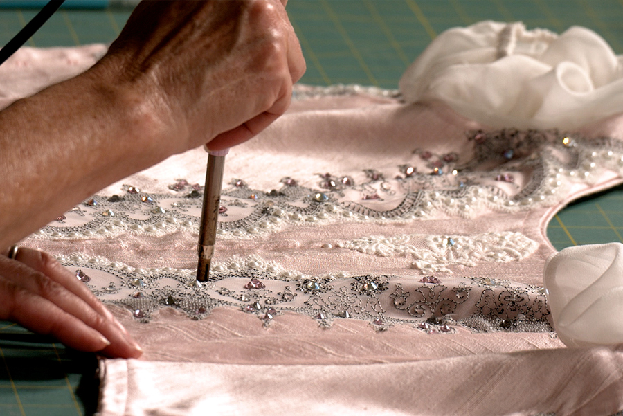 Tips to Rhinestoning a Bodice or Tutu Plate